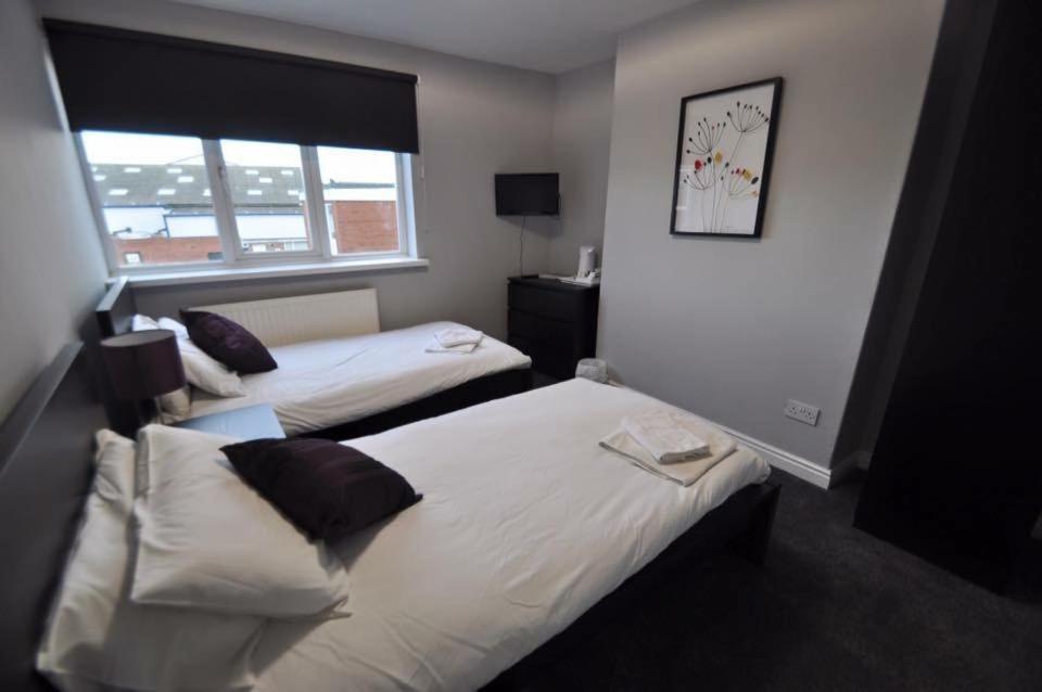 The Embassy Hotel Kingston upon Hull Extérieur photo