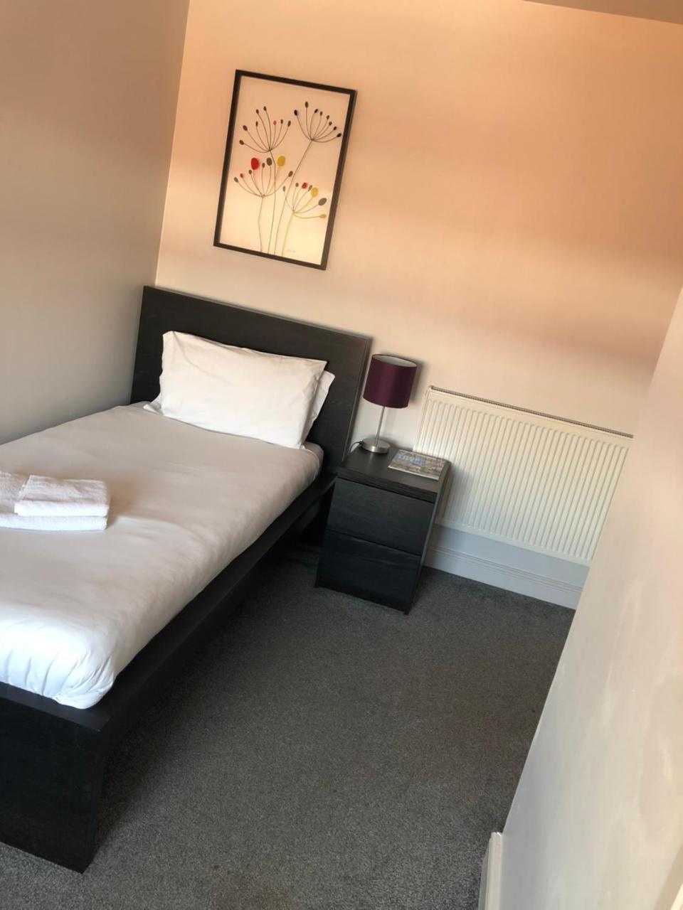 The Embassy Hotel Kingston upon Hull Extérieur photo